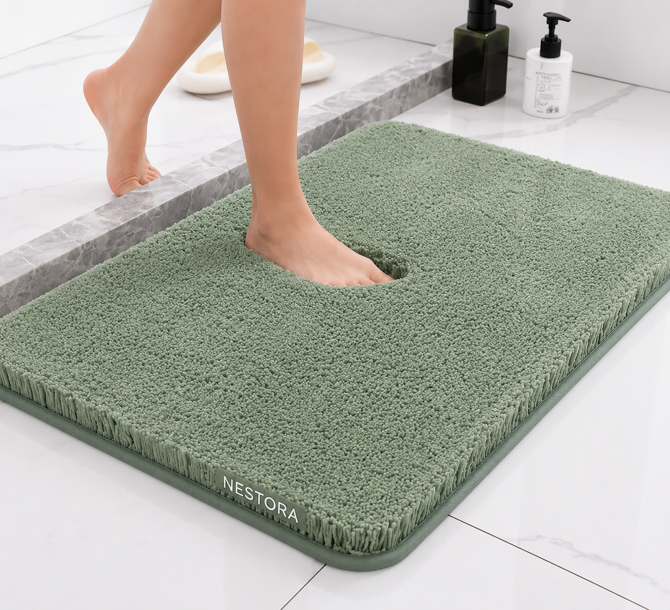 Nestora™ Luxury Chenille Non-Slip Bath Rug